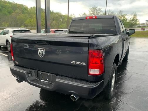 Maximum Steel Metallic Clearcoat 2018 RAM 1500 Express