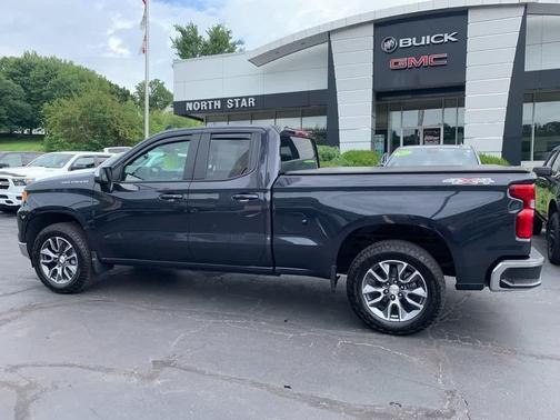 Dark Ash Metallic 2024 Chevrolet Silverado 1500 LT