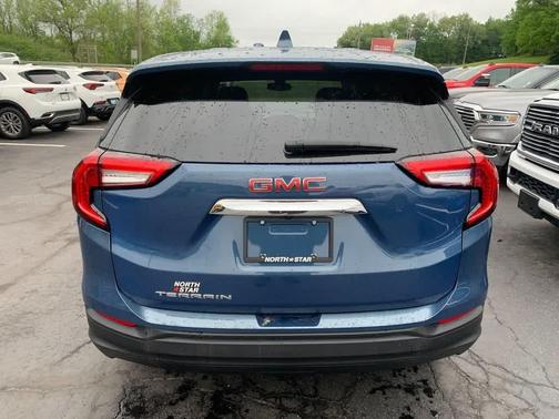 Downpour Metallic 2024 GMC Terrain SLE