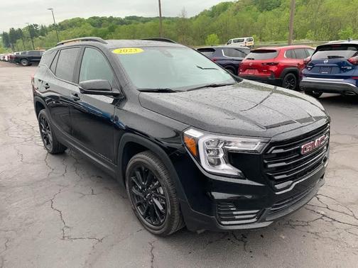 Ebony Twilight Metallic 2023 GMC Terrain SLE