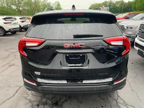 Ebony Twilight Metallic 2023 GMC Terrain SLE