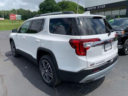 Summit White 2023 GMC Acadia SLT