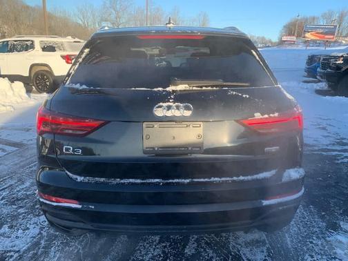 2024 Audi Q3 S line Premium