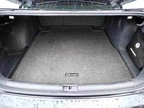 2018 Volkswagen Passat 2.0T R-Line