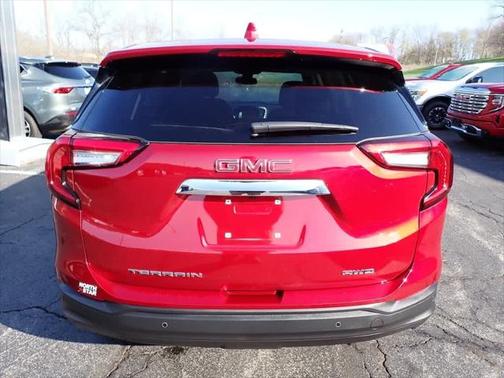2022 GMC Terrain SLE