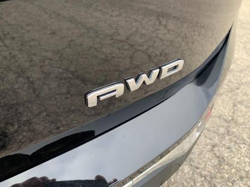 Ebony Twilight Metallic 2024 GMC Terrain SLT