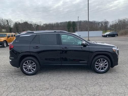 Ebony Twilight Metallic 2024 GMC Terrain SLT