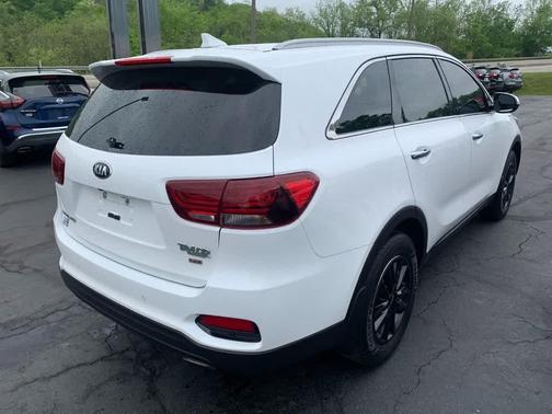 Snow White Pearl 2019 Kia Sorento LX