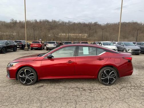 2023 Nissan Altima 2.5 SR