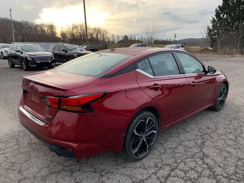 2023 Nissan Altima 2.5 SR