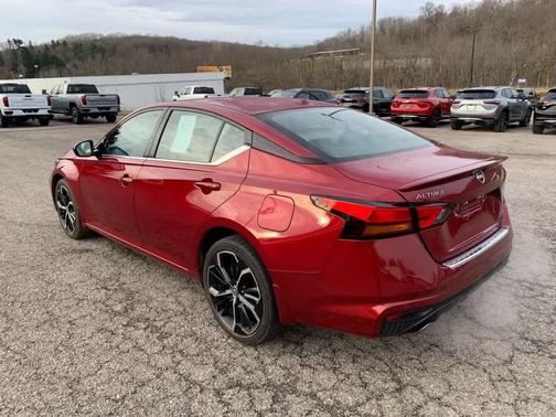 2023 Nissan Altima 2.5 SR