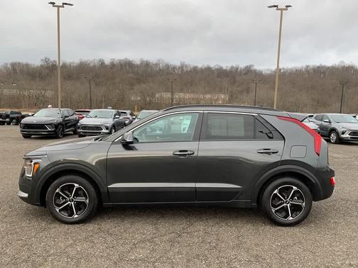 2025 Kia Niro EX