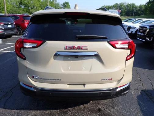 2022 GMC Terrain AT4
