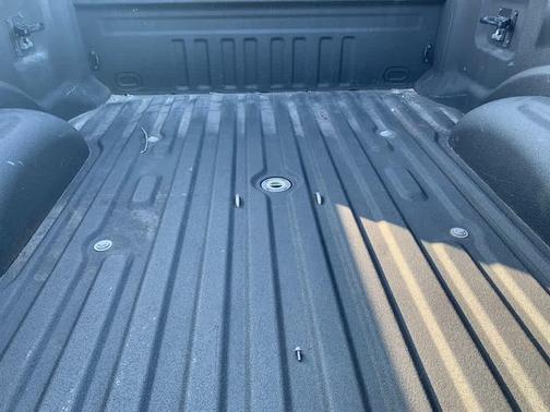 2022 Ford F-250 LARIAT 4WD Crew Cab 6.75 Box