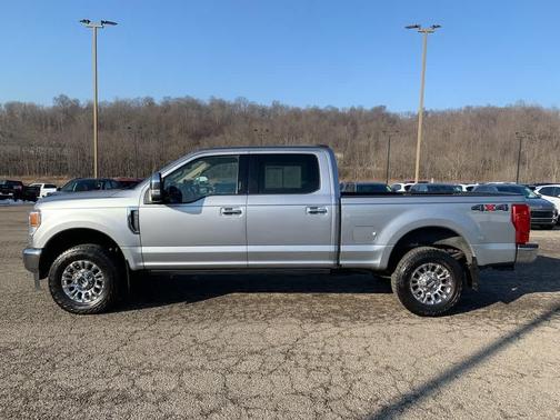 2022 Ford F-250 LARIAT 4WD Crew Cab 6.75 Box