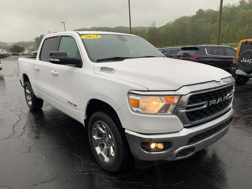 Bright White Clearcoat 2022 RAM 1500 Big Horn/Lone Star