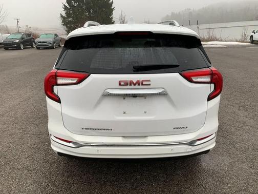 2023 GMC Terrain Denali