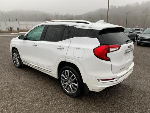 2023 GMC Terrain Denali