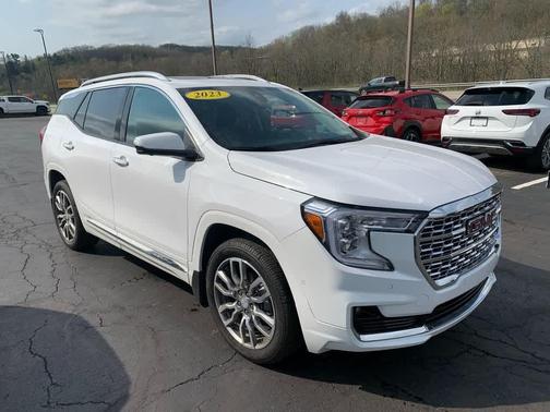 Summit White 2023 GMC Terrain Denali