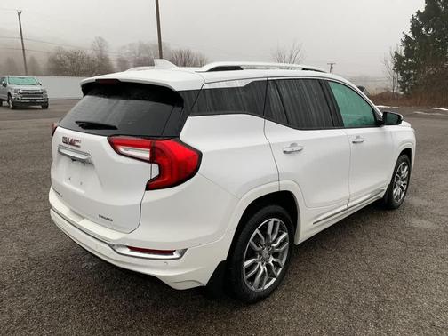 2023 GMC Terrain Denali