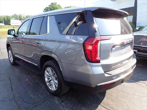 2022 GMC Yukon SLT