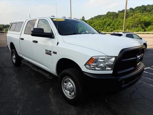 2017 RAM 2500 Tradesman 4x4 Crew Cab 64 Box
