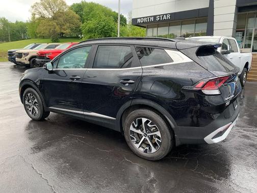 Ebony Black 2025 Kia Sportage EX