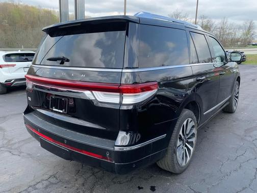 Infinite Black 2022 Lincoln Navigator Reserve