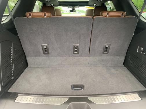 Iridescent Pearl Tricoat 2021 Chevrolet Tahoe High Country