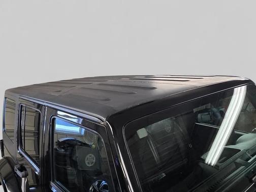 2013 Jeep Wrangler Unlimited Freedom Edition