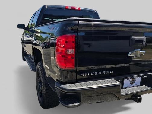 Black 2018 Chevrolet Silverado 1500 2LT