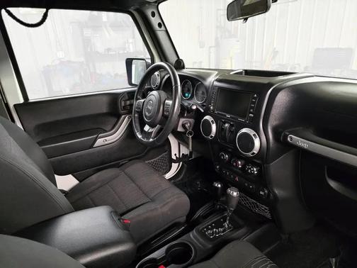 2012 Jeep Wrangler Sahara