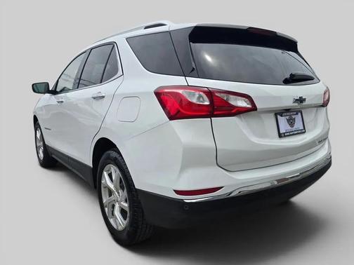Summit White 2019 Chevrolet Equinox Premier