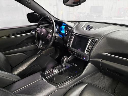 2018 Maserati Levante Base