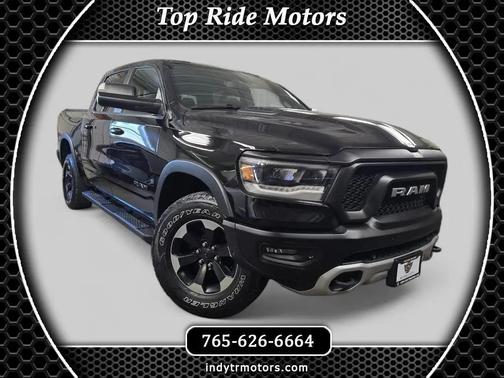 Diamond Black Crystal Pearlcoat 2019 RAM 1500 Rebel