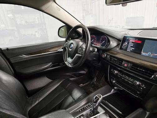 2016 BMW X6 xDrive35i