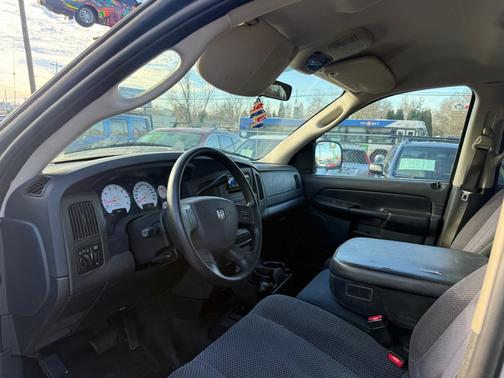 BLACK 2004 Dodge Ram 1500 ST Quad Cab