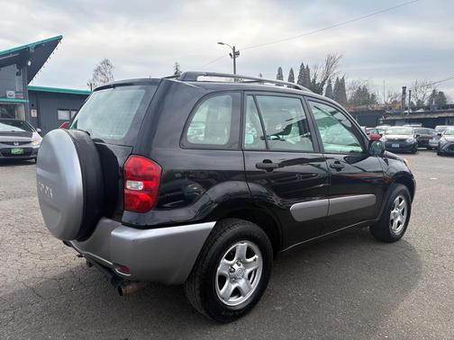 2004 Toyota RAV4 Base