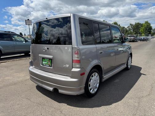 GRAY 2006 Scion xB Base