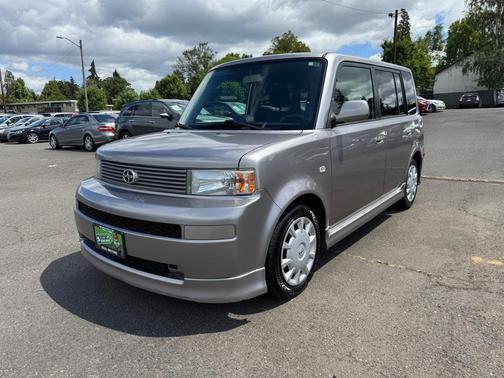 GRAY 2006 Scion xB Base