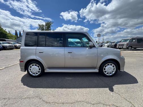 GRAY 2006 Scion xB Base
