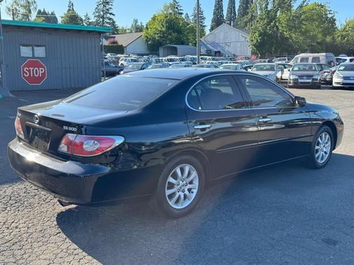 Black Onyx 2003 Lexus ES 300 Base