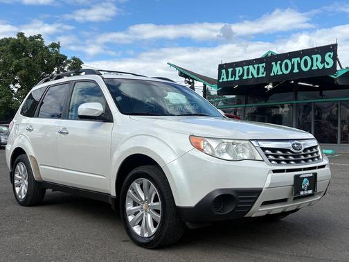 Satin White Pearl 2011 Subaru Forester 2.5 X Premium