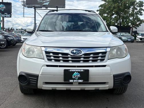 Satin White Pearl 2011 Subaru Forester 2.5 X Premium
