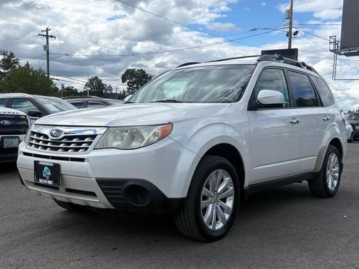 Satin White Pearl 2011 Subaru Forester 2.5 X Premium