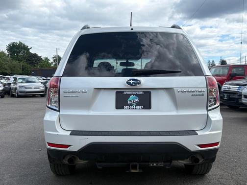 Satin White Pearl 2011 Subaru Forester 2.5 X Premium
