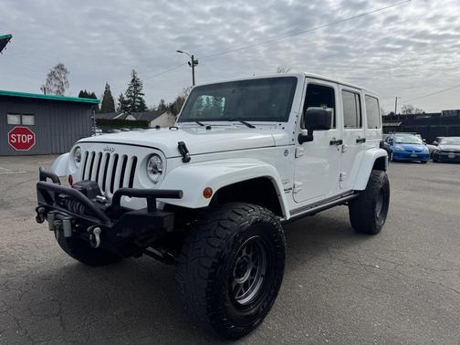 2013 Jeep Wrangler Unlimited Sahara