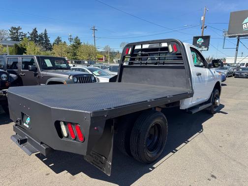 Bright White Clearcoat 2017 RAM 3500 Tradesman/SLT