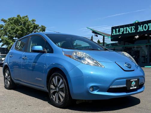 Blue Ocean 2013 Nissan Leaf SL