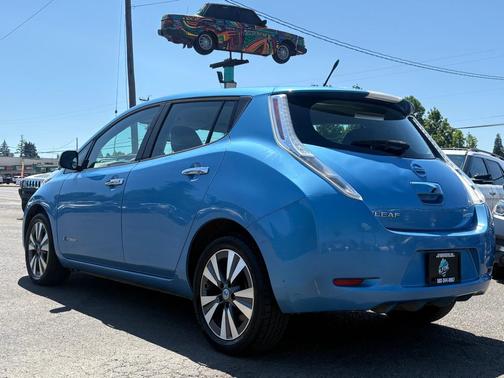 Blue Ocean 2013 Nissan Leaf SL